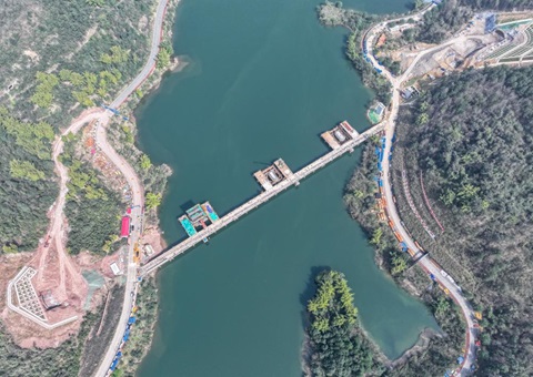 �������˫�Ǿ���Ȧ��������