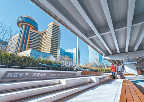 300����ϵ���¿ռ��������� ����ͣ��λ5487�� ����ɫ�ռ䡱��������԰������   ���±�������