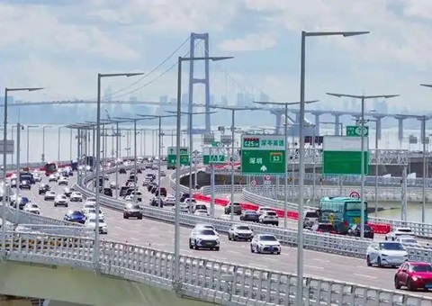 ��������ں�������ͼ�����������ں���ɽ���������ռ�����Эͬ����