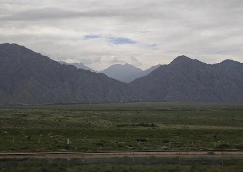 ���Ľ�����Ȼ��Դ���ֲݶ���ִ��Эͬ��ϻ���